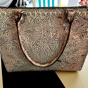 GORGEOUS! BNWT Patricia Nash Zancona Tote - Metallic Forest Tooled Collection